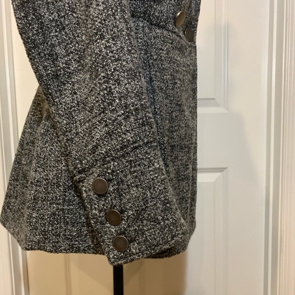 Xhilaration Grey and White Women’s Tweed Coat Med - Picture 2 of 3